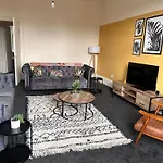 Group Stay 4Br Sleeps 11 Near Ibrox Parking